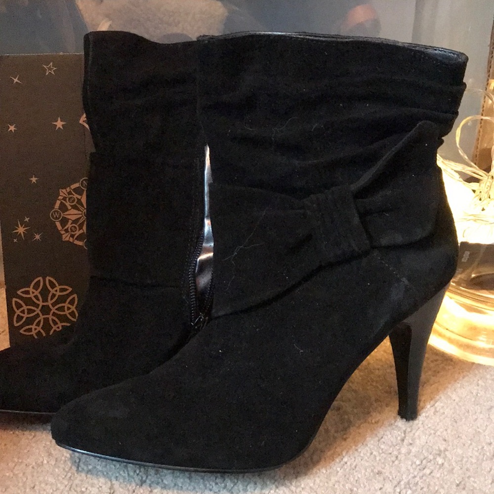 Nine West suede booties